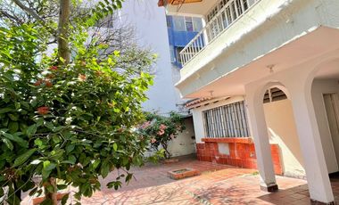casa en venta en la riviera. Cod V4881