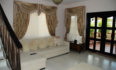 Se Vende Casa en Costa Sur, Ph Villa Valencia