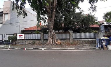 Rumah Besar di Cempaka Putih Jakarta Pusat