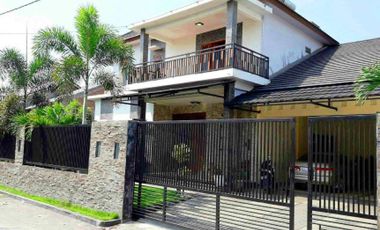 Rumah Mewah Dengan Tanah Luas di Kotagede Dekat Pusat Kota Jogja