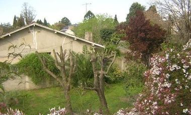 Vende:Chalet