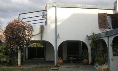 Vende:Chalet