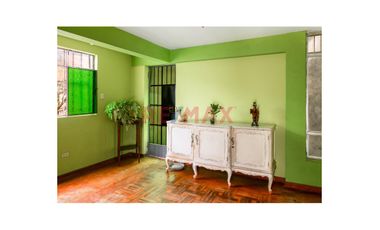 🏡✨ ¡𝐎𝐏𝐎𝐑𝐓𝐔𝐍𝐈𝐃𝐀𝐃 𝐄𝐍 𝐂𝐇𝐎𝐑𝐑𝐈𝐋𝐋𝐎𝐒! – 𝐂𝐚𝐬𝐚 𝐝𝐞 𝟒 𝐩𝐢𝐬𝐨𝐬 𝐢𝐝𝐞𝐚𝐥 𝐩𝐚𝐫𝐚 𝐯𝐢𝐯𝐢𝐞𝐧𝐝𝐚 𝐨 𝐮𝐬𝐨 𝐜𝐨𝐦𝐞𝐫𝐜𝐢𝐚𝐥