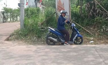 Tanah Hook Pinggir Jalan Raya Di Curug Serang
