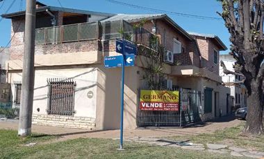 Casa para 2 Familias en venta en Villa Luzuriaga