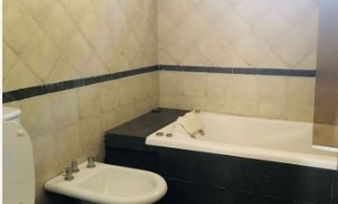 Casa para 2 Familias en venta en Villa Luzuriaga