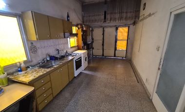 Casa para 2 Familias en venta en Monte Chingolo