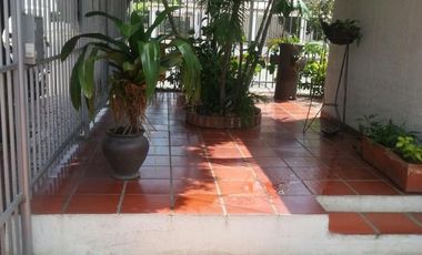 casa en venta en barrio blanco. Cod V15897