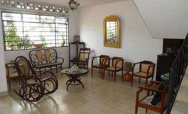 casa en venta en barrio blanco. Cod V15897