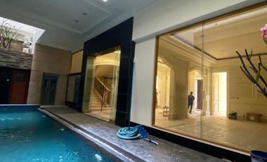 DIJUAL RUMAH MEWAH, ELITE (BRAND NEW) di PONDOK INDAH, KEBAYORAN LAMA