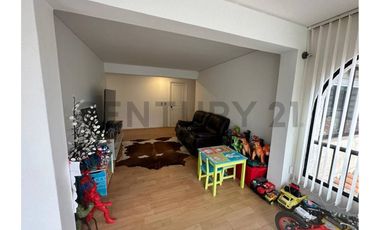 Vendo departamento en San Joaquin
