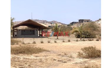 🌴🏖️ ¡Oportunidad única para construir la casa de playa de tus sueños! 🏖️🌴

📍 Ubicación privilegiada:
1era Etapa,  Condominio Las Lomas de Vichayito