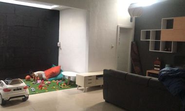 5 Bedroom Townhouse for sale