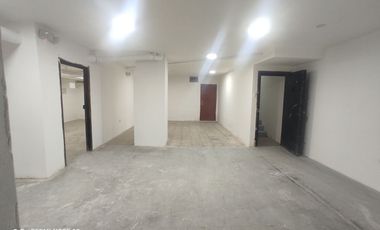 Local con Sótano y Parqueo en Venta | Centro Guayaquil.