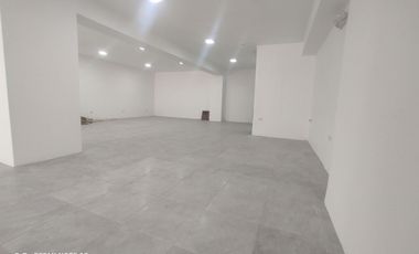 Local con Sótano y Parqueo en Venta | Centro Guayaquil.