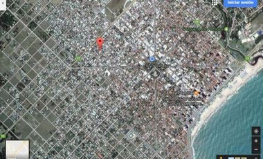 VENTA DE CASA MAS DEPARTAMENTO SOBRE AMPLIO LOTE Y MUY BIEN UBICADO