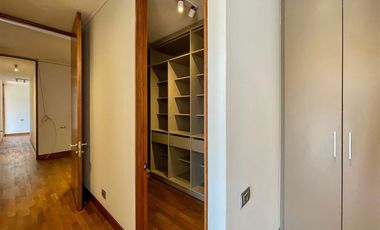 Departamento en arriendo de 4 dorm. en Lo Barnechea