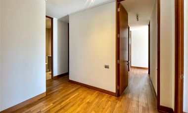 Departamento en arriendo de 4 dorm. en Lo Barnechea