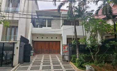 Disewa Rumah 2 lantai di metro alam