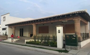 CASA EN RENTA AMUEBLADA EN COTO AL NORTE AGUASCALIENTES
