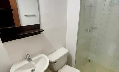 apartamento en arriendo/venta en prados del este. Cod A5032
