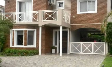 Casa en Venta, en Barrio Jardines de Escobar