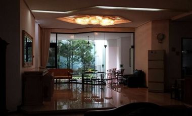 Di SEWAKan rumah MEWAH Premium di Surabaya