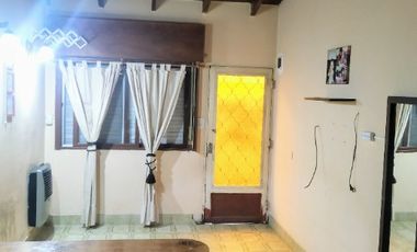 Departamento Tipo Casa en venta en Lanus Oeste