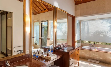 6-BEDROOM CLIFF-FRONT VILLA IN PANDAWA BEACH BUKIT PENINSULA