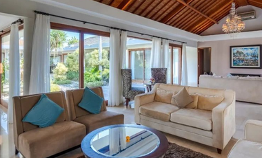 6-BEDROOM CLIFF-FRONT VILLA IN PANDAWA BEACH BUKIT PENINSULA