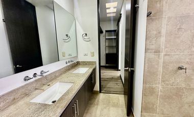 casa en arriendo en canelon. Cod A5732