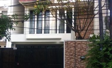 For Rent 4BR Beautiful Townhouse at Tebet