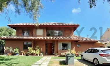 VENDO HERMOSA Y AMPLIA CASA EN SANTA ELENA CHICUREO NORTE