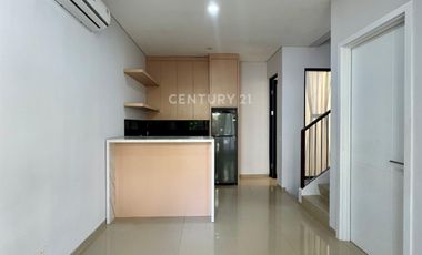 Dijual Rumah U Ville Bintaro Jaya  dekat Stasiun Jurangmangu dan BXC Mall  #272122