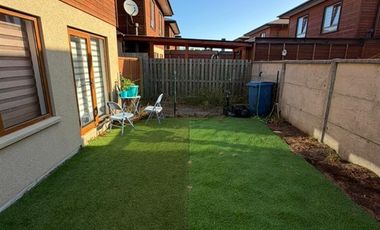 Vende casa, Condominio Pulmahue (4D+3B)