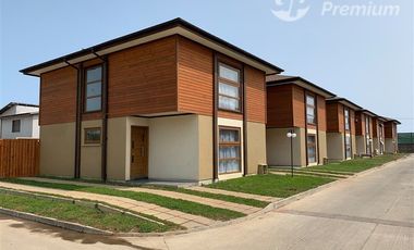 Vende casa, Condominio Pulmahue (4D+3B)