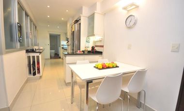 Venta Departamento  3 ambientes con dependencias en La Isla
