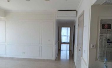 Apartemen The Peak, Private Lift, View City, Semi Furnished