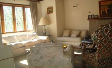 Venta casa 7 dorm, mansarda, gran jardín, Miraflores, Viña
