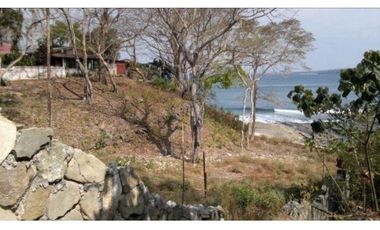 SE VENDE TERRENO EN CONTADORA-2390DM