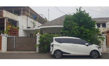 Rumah asri Luas pinang ranti halim Jakarta timur