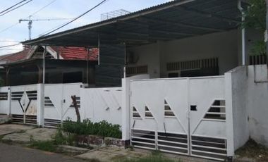 Dijual & Disewakan Rumah 1,5 Lantai Di Simpang Darmo Permai Selatan Surabaya