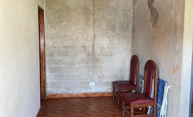 LATORRE PROP. VENDE CASA DE 2 AMB CON HERMOSO PARQUE - ESCRITURADO