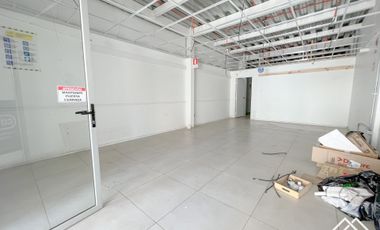 Local comercial/ Cercano a Metro Toesca