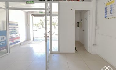 Local comercial/ Cercano a Metro Toesca