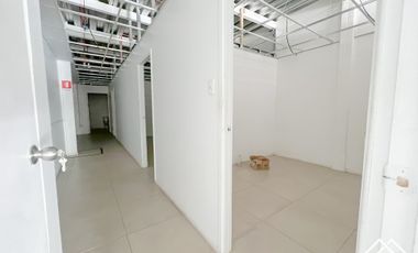 Local comercial/ Cercano a Metro Toesca