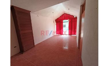 🔰Amplia Casa En Venta 📌Urb. Bello Horizonte 📐228 M² De Terreno 🧱340 M² De Area Contruida ⚠️Zona No Inundable