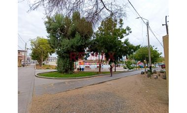 🔰Amplia Casa En Venta 📌Urb. Bello Horizonte 📐228 M² De Terreno 🧱340 M² De Area Contruida ⚠️Zona No Inundable