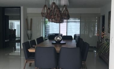 VENTA CASA LOMA DE VALLESCONDIDO AMUEBLADA