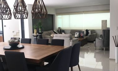 VENTA CASA LOMA DE VALLESCONDIDO AMUEBLADA